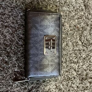 Michael Kors Shimmering Silver Wallet